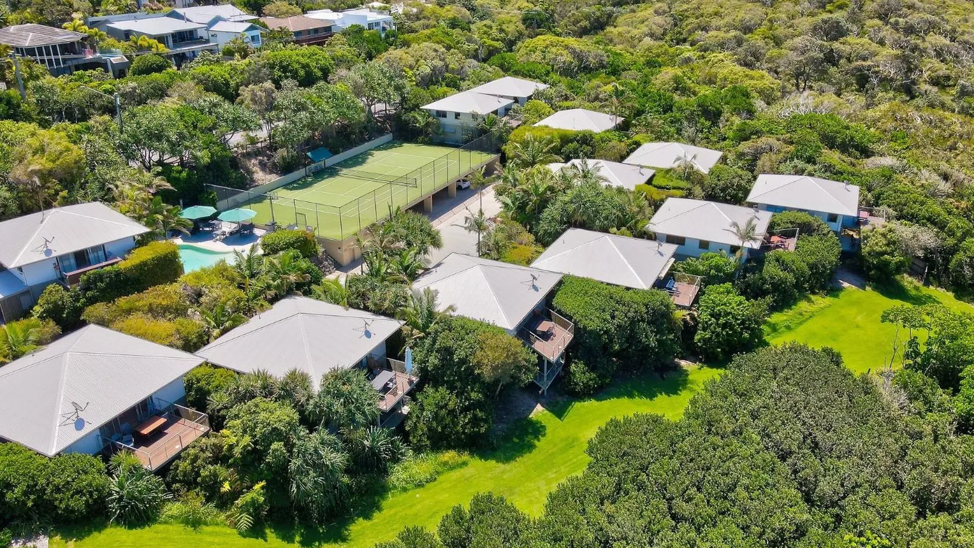 Beach House 16 Peregian Beach One Bedroom 0*,