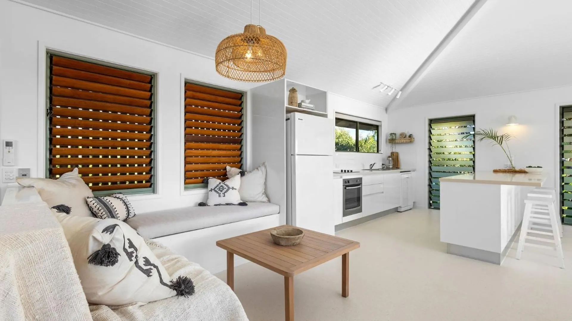 Beach House 16 Peregian Beach One Bedroom Apartment