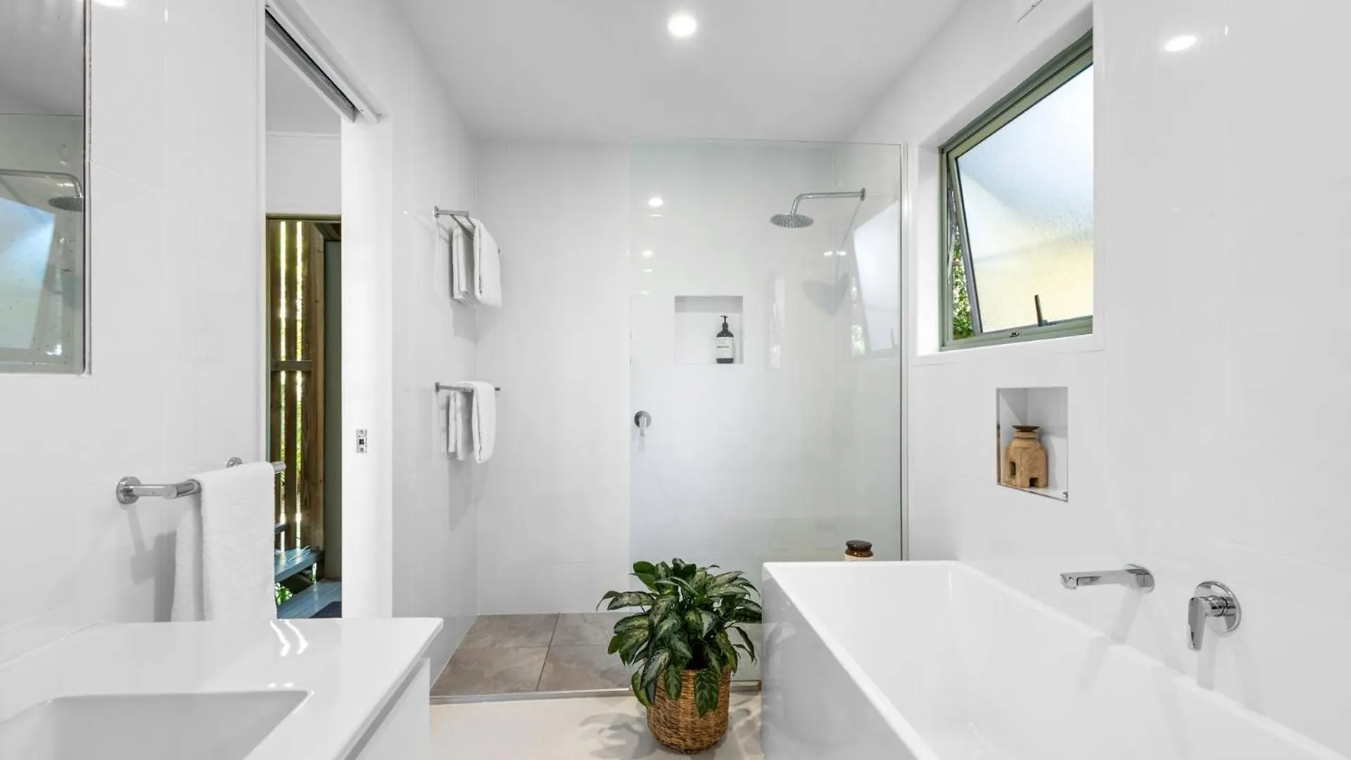 Beach House 16 Peregian Beach One Bedroom Australia