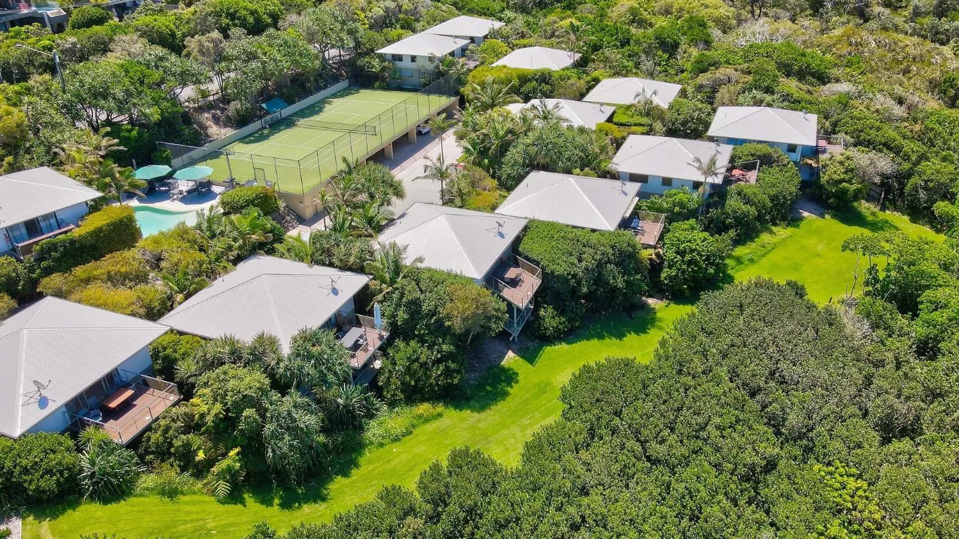 Beach House 16 Peregian Beach One Bedroom 0*,  Australia